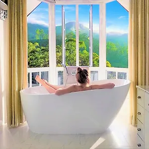 Luxe Wilderness Вилла Нувара-Элия